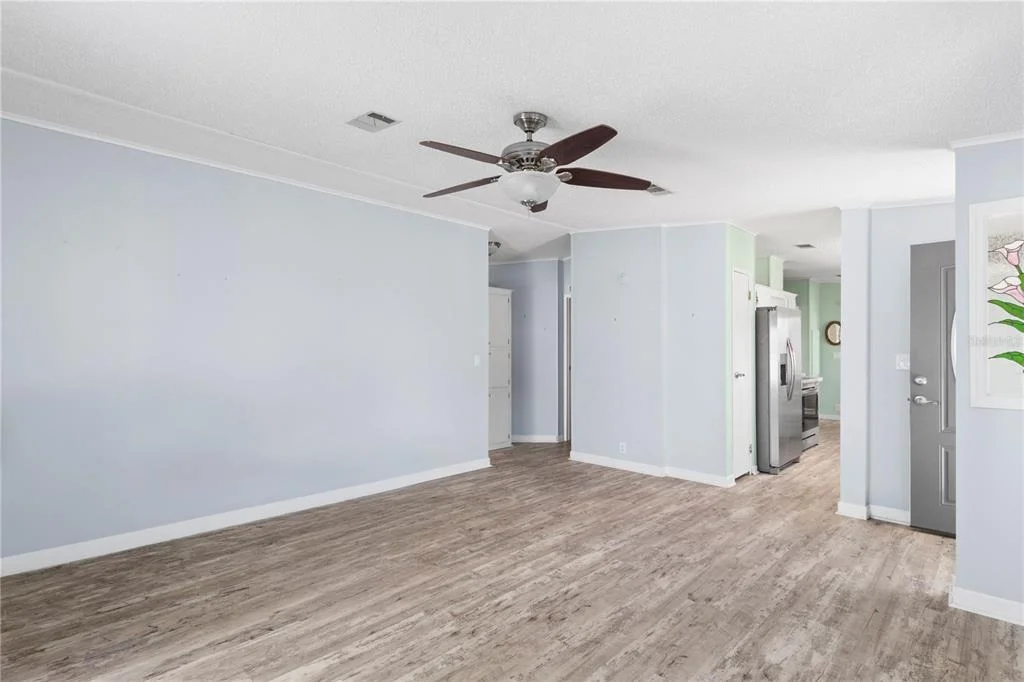 Photo of 190 NIGHTINGALE CIRCLE