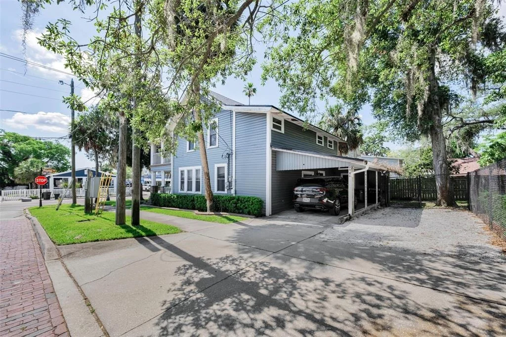 Photo of 133 N PINELLAS AVENUE