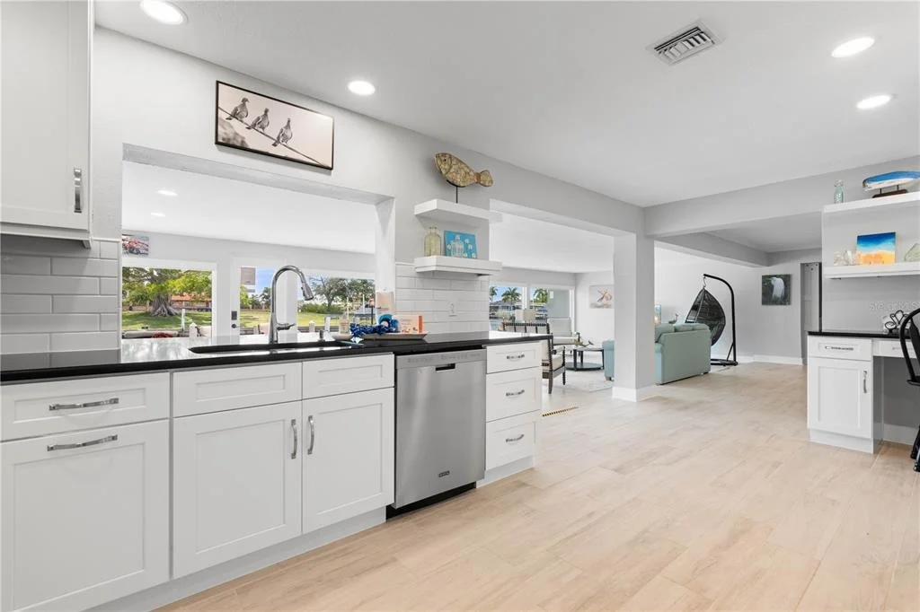 Photo of 2211 PALM TREE DRIVE