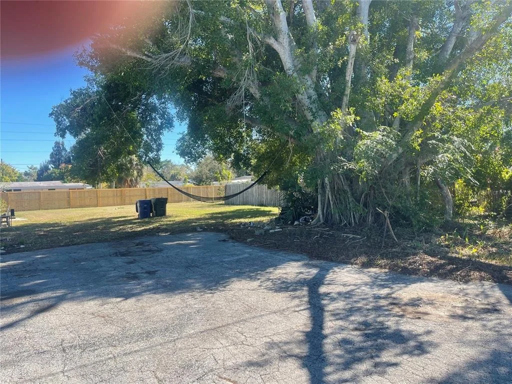 Photo of 108 RIVER BOULEVARD N