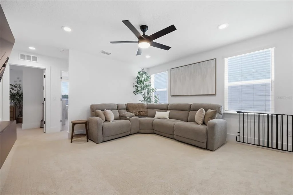Photo of 1663 CROWNCREST DRIVE