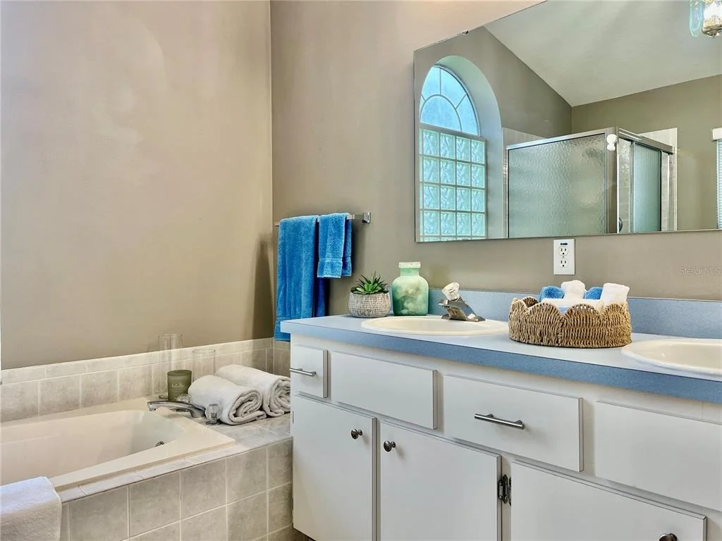 Photo of 2100 NW 50TH CIRCLE