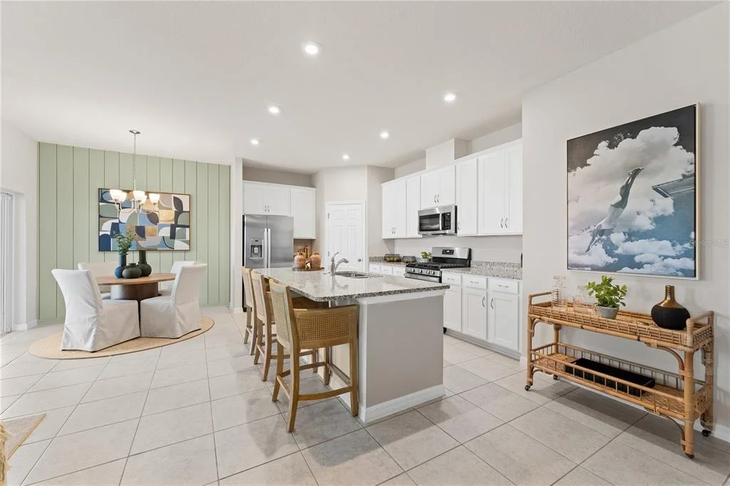 Photo of 815 PEBBLE CREST LANE