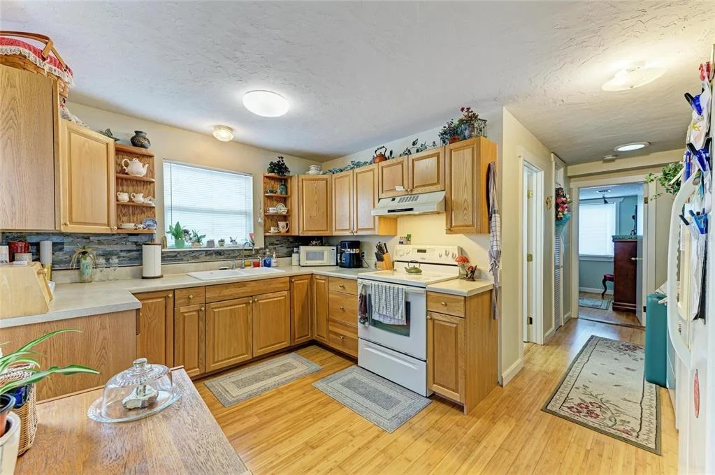 Photo of 31 SEMINOLE DRIVE