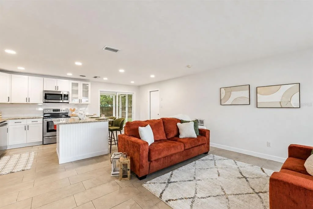 Photo of 482 OAKWOOD DRIVE