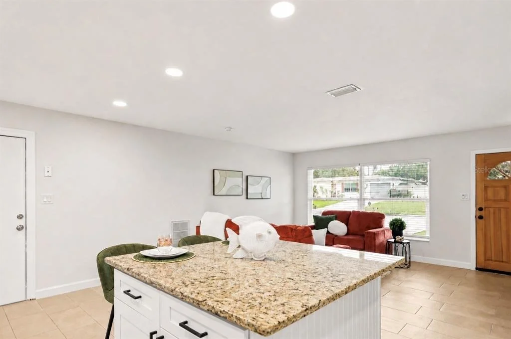 Photo of 482 OAKWOOD DRIVE