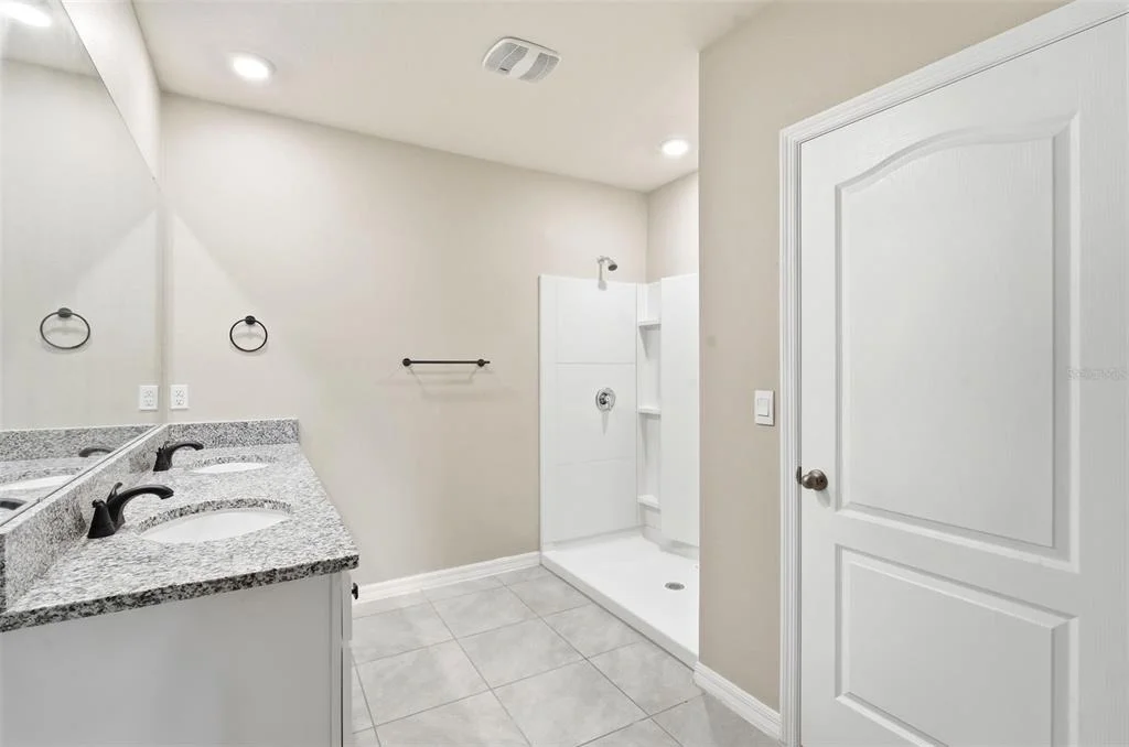 Photo of 895 LAZIO CIRCLE