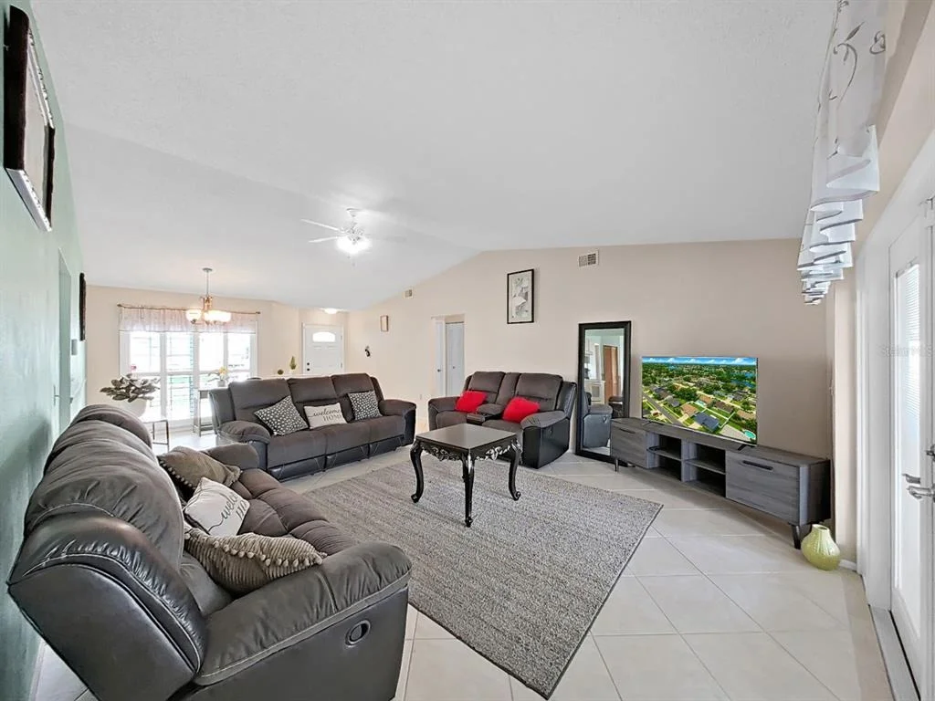 Photo of 726 STILLVIEW CIRCLE