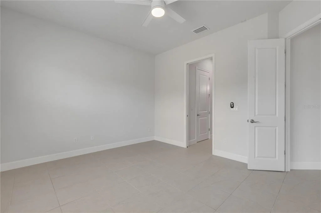 Photo of 844 PINEWOOD DRIVE