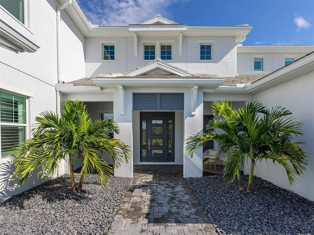 Photo of 17974 PALMISTE DRIVE
