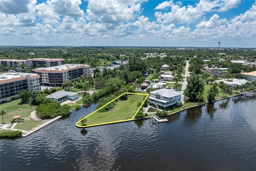 Photo of 302 KLISPIE DRIVE