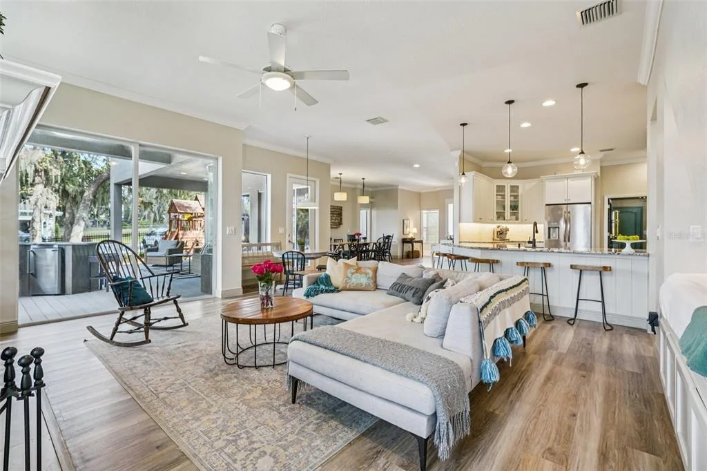 Photo of 11325 HIDDEN VALLEY LANE