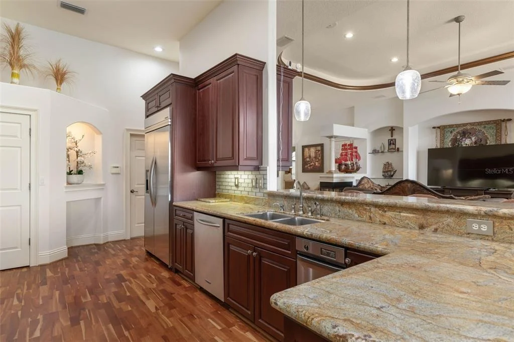 Photo of 62 OAK VIEW CIRCLE