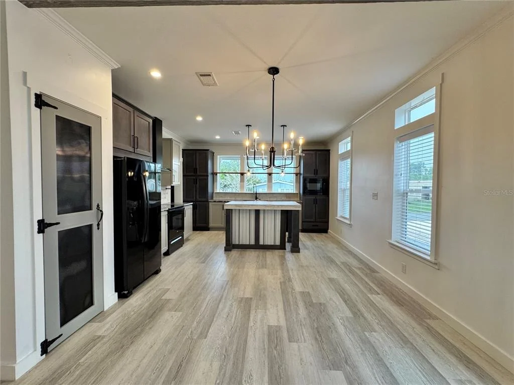 Photo of 9248 SCEPTER AVENUE
