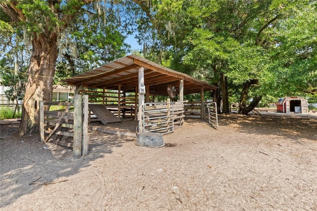 Photo of 85276 HARTS ROAD