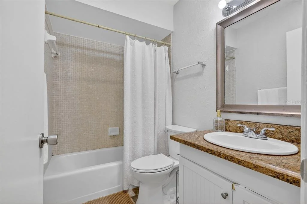 Photo of 1884 SOUTHPOINTE DRIVE