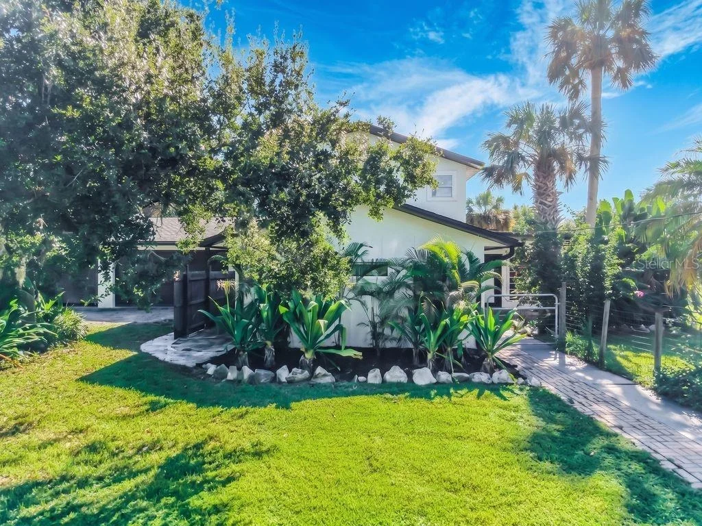 Photo of 1409 LAVILLA ROAD