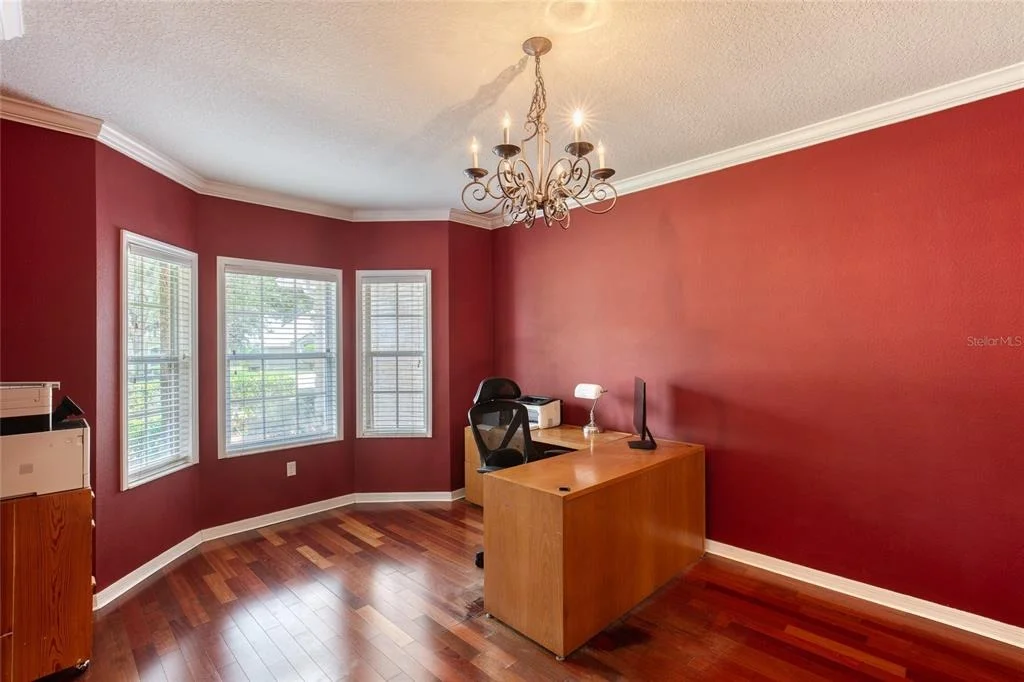 Photo of 5 WATERCLIFF LANE