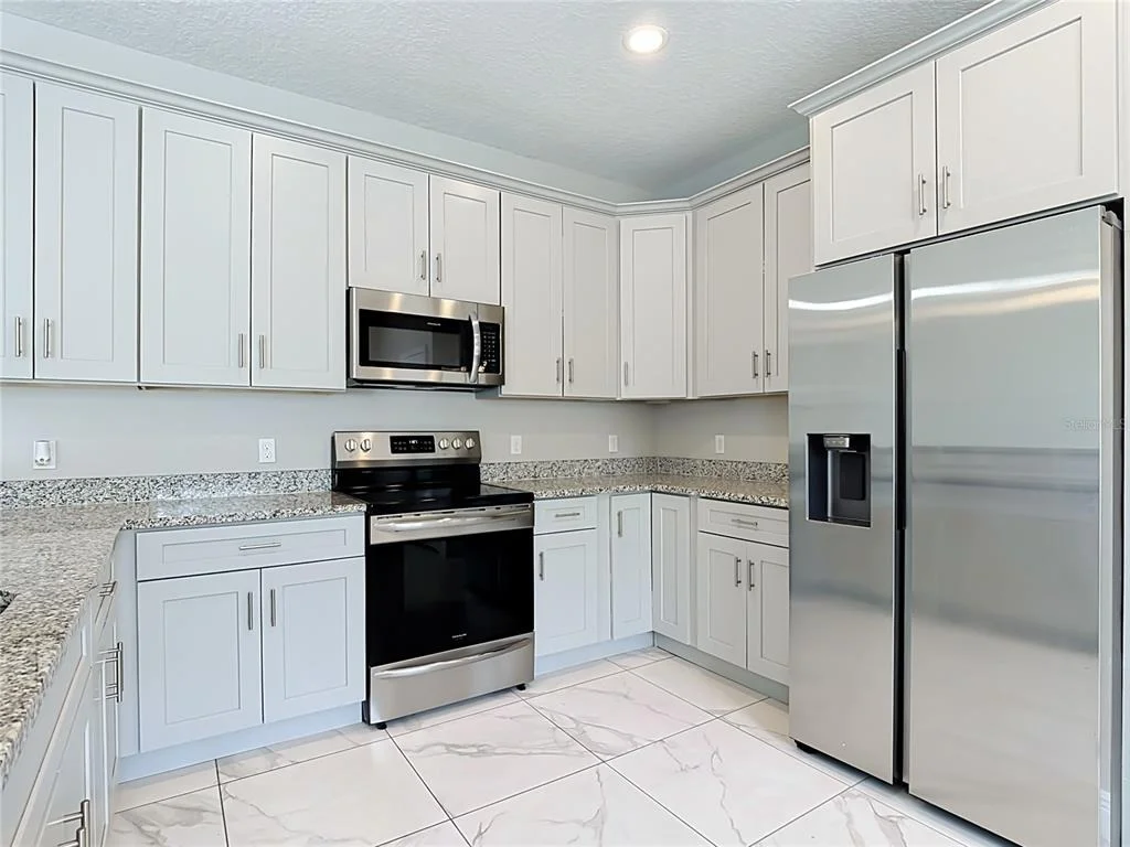 Photo of 106 OAK CIRCLE