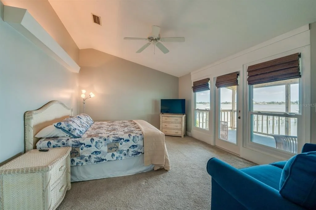 Photo of 1633 RIVERSIDE DRIVE