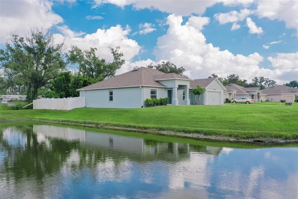 Photo of 230 COVE AT EAGLE LAKE CIRCLE