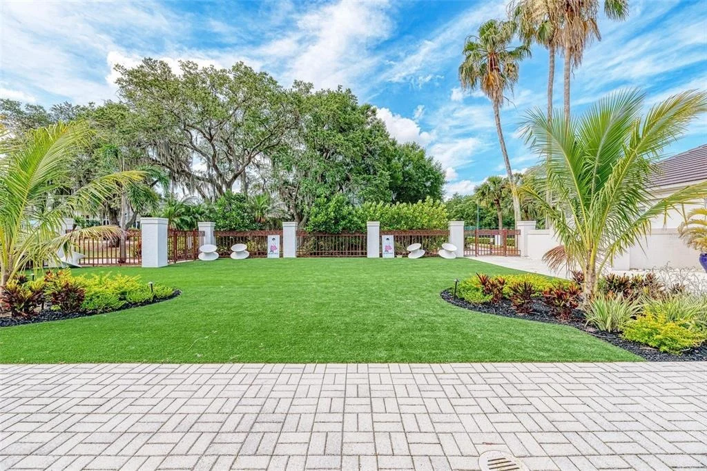 Photo of 10121 MARBELLA DRIVE