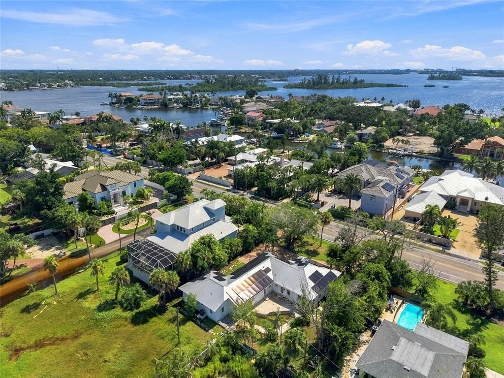 Photo of 617 SIESTA DRIVE