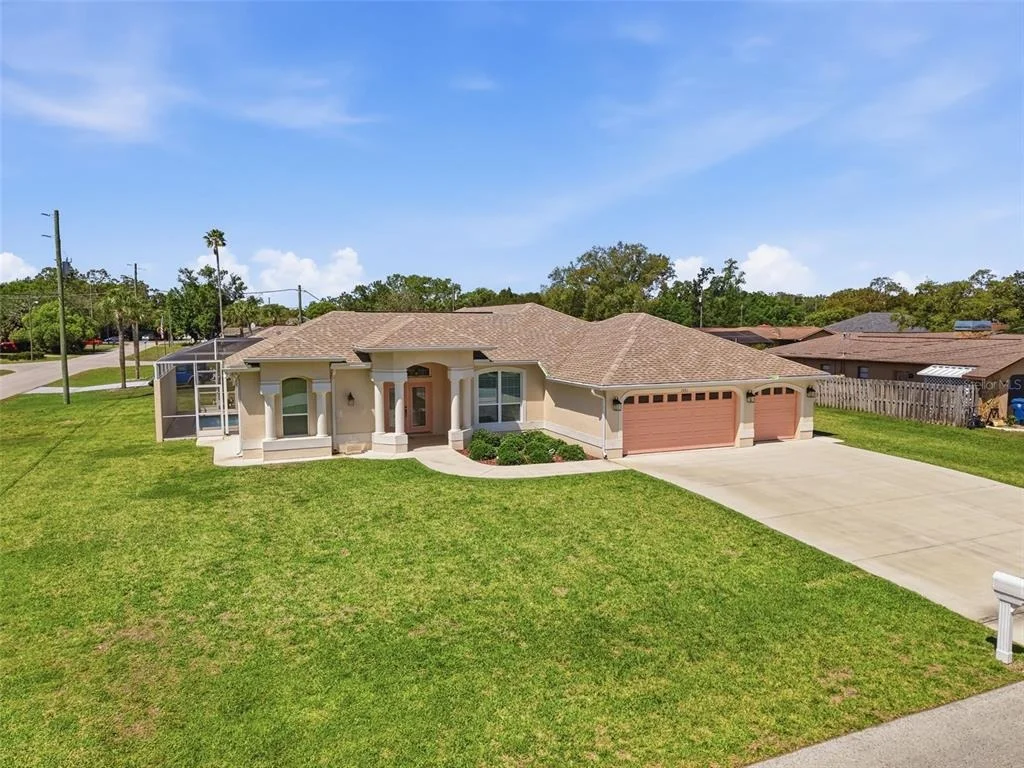 Photo of 1321 VALIANT AVENUE