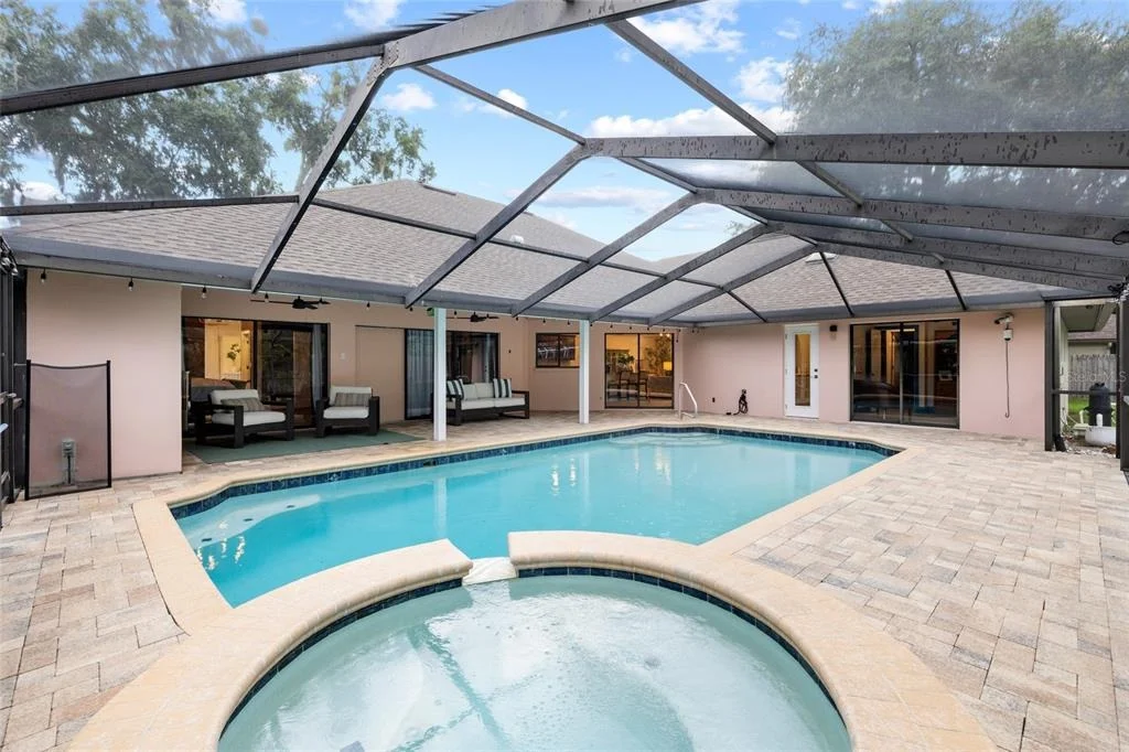 Photo of 18243 CLEAR LAKE DRIVE