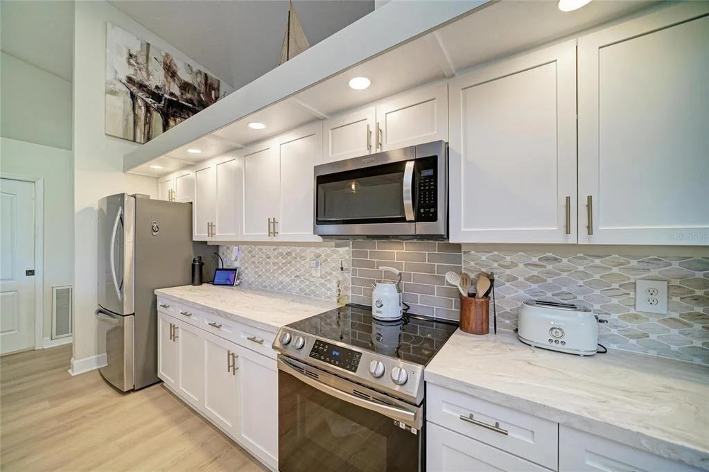 Photo of 6604 STONE RIVER ROAD