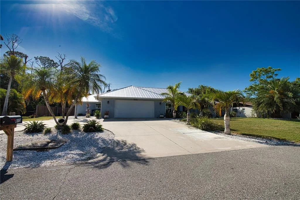 Photo of 815 ACADIA ROAD