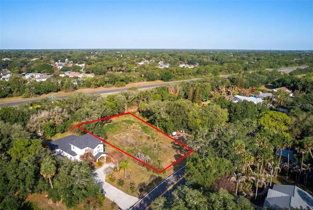 Photo of 750 RIVIERA DRIVE NE