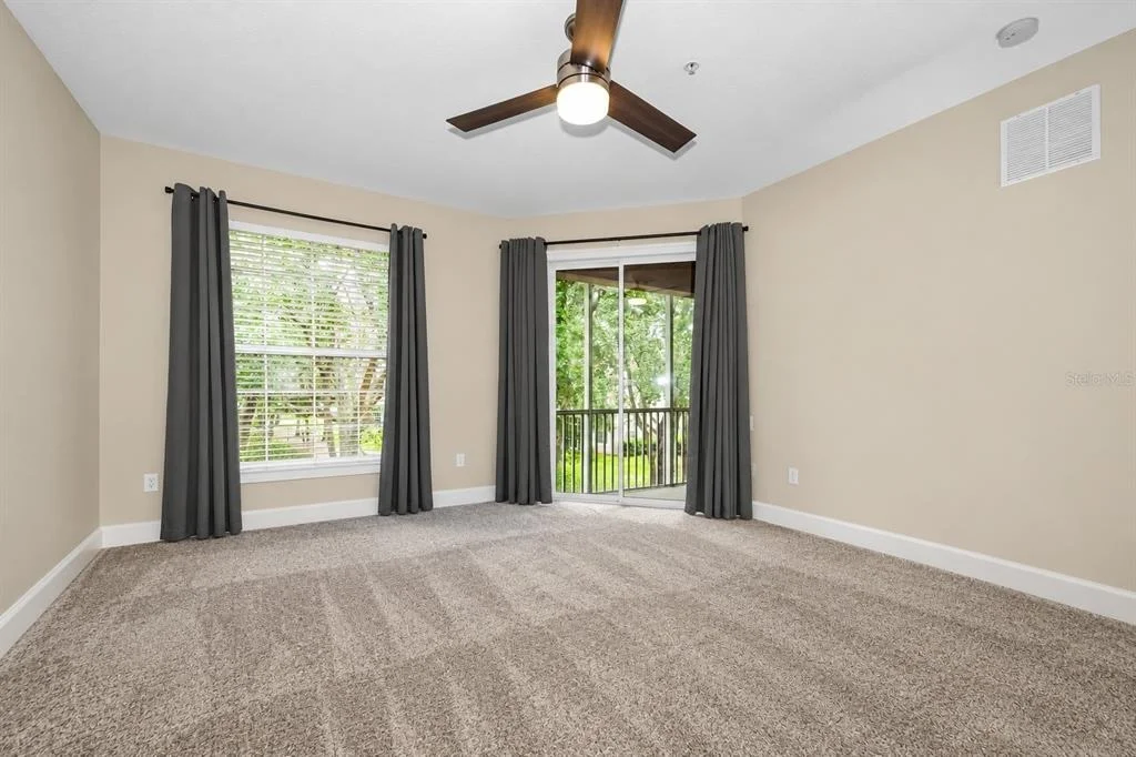 Photo of 889 LANTERN WAY