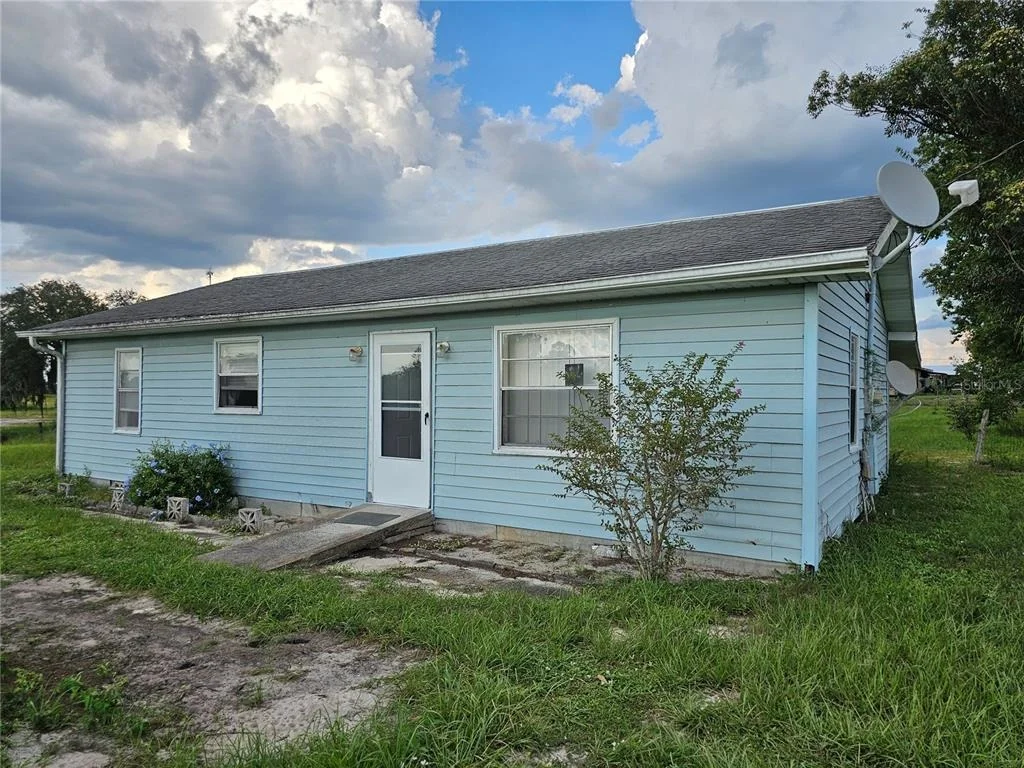 Photo of 320 COUNTY ROAD 619