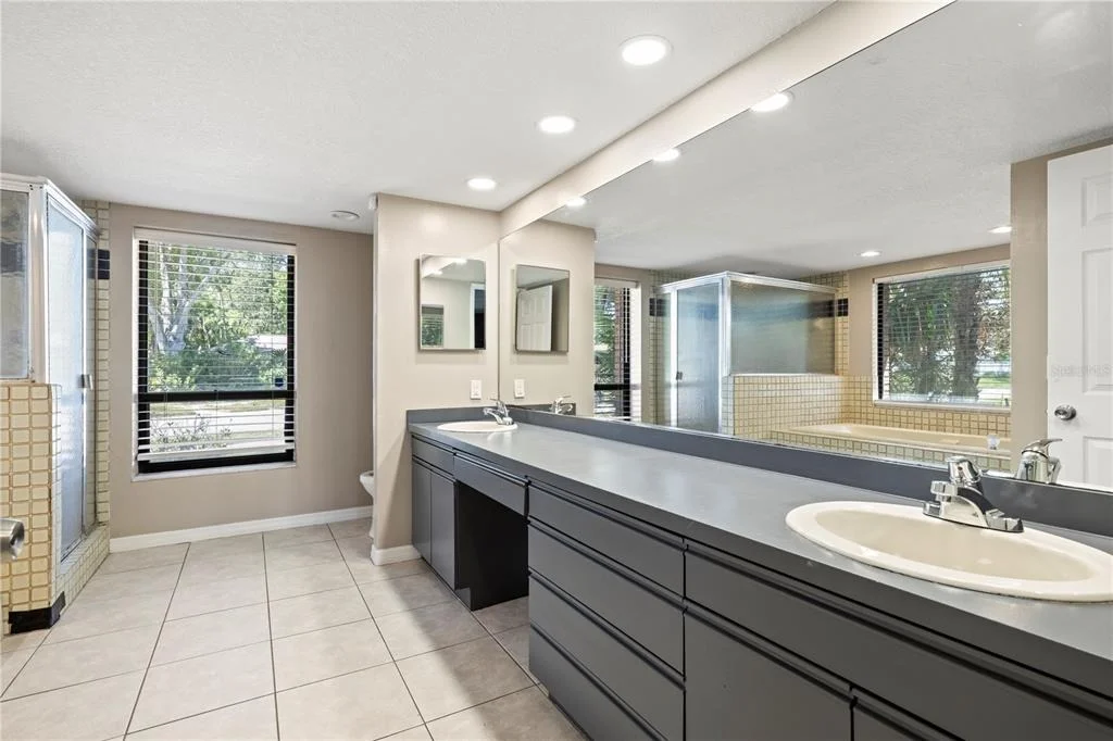 Photo of 14947 LAKE FOREST DRIVE