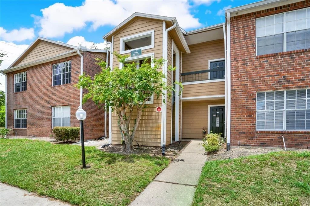 Photo of Unit I201 at 5545 DEVONBRIAR WAY