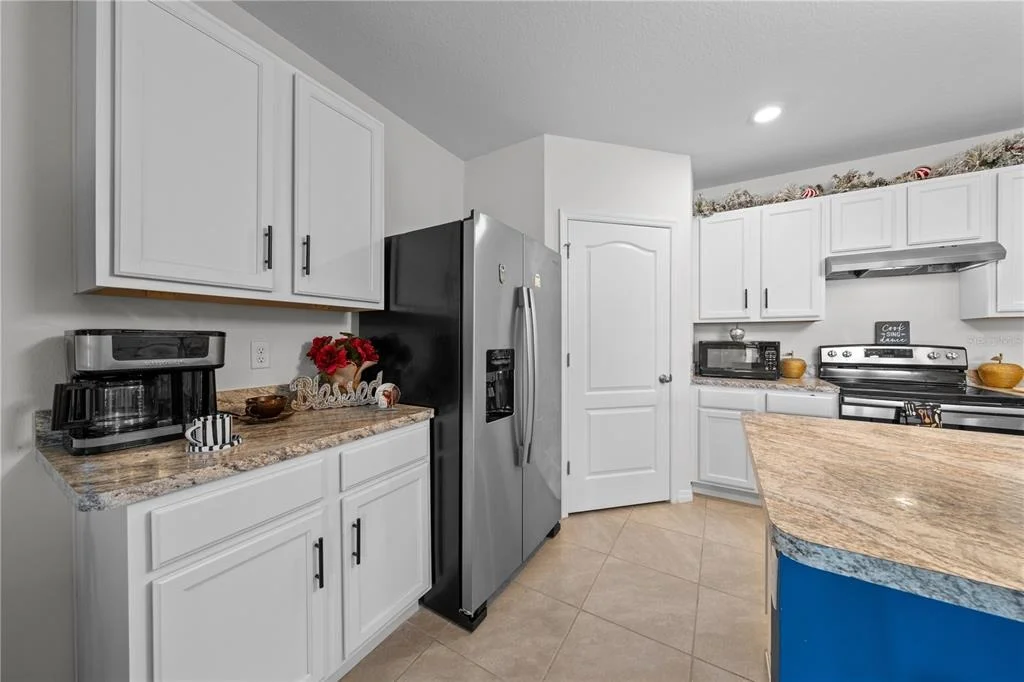 Photo of 1242 IGUANA LOOP