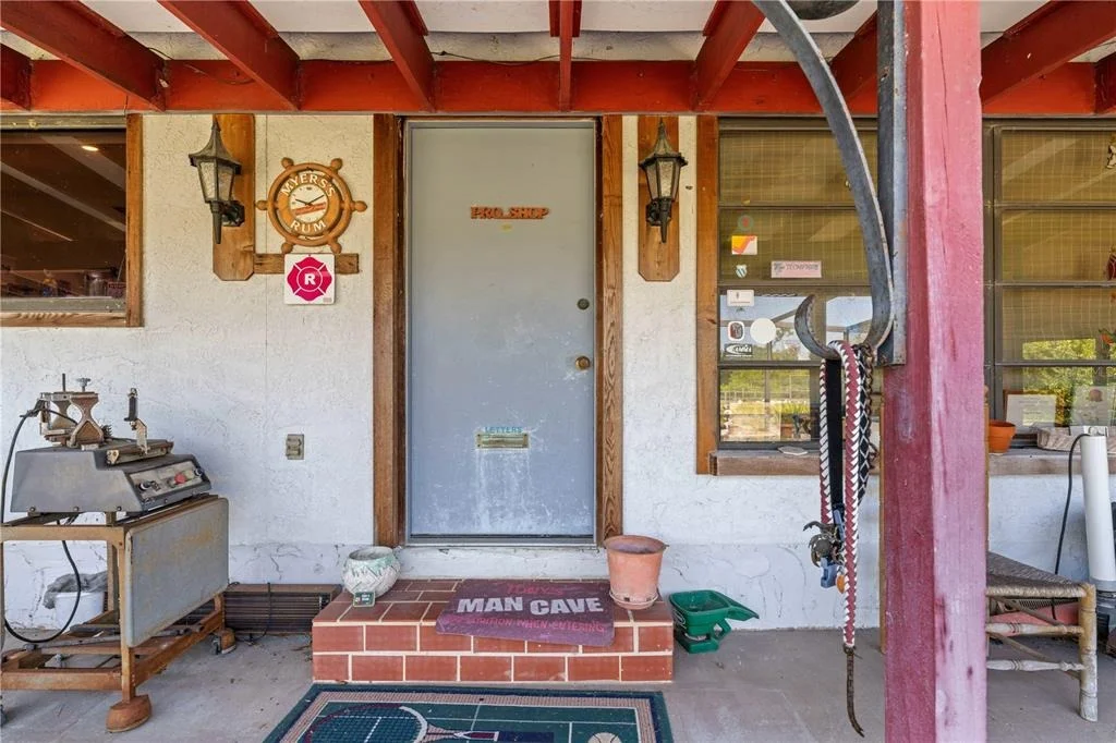 Photo of 2065 DUNCAN ROAD