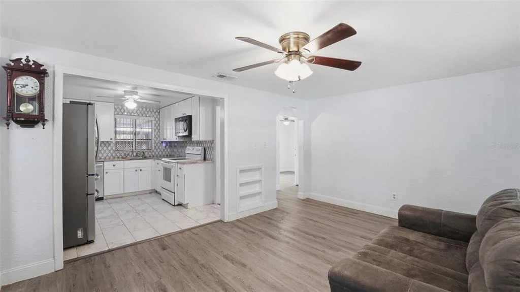 Photo of 8 ANGELES ROAD