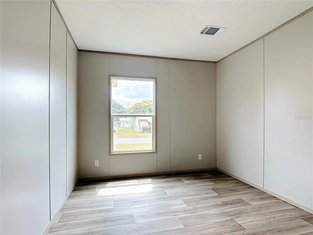 Photo of 1626 TARPON BOULEVARD