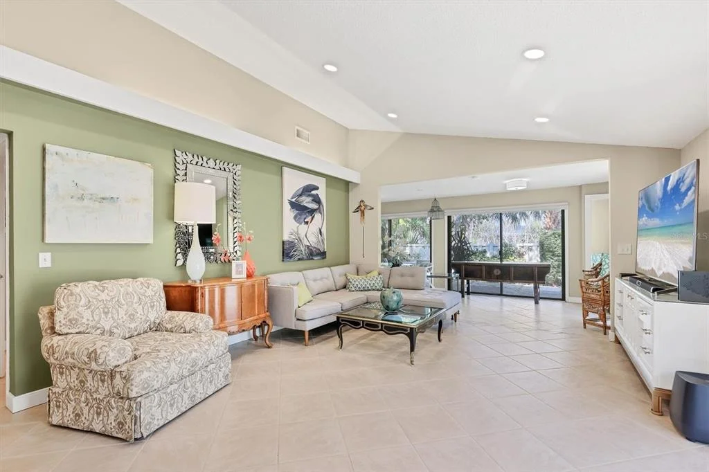 Photo of 6412 SUN EAGLE LANE