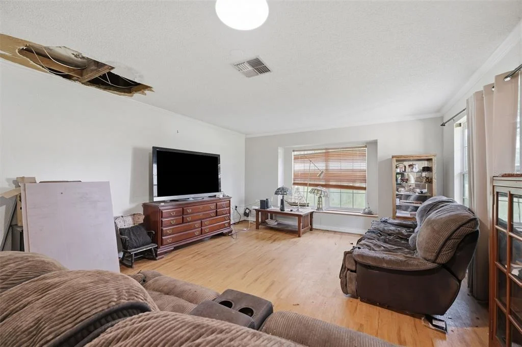 Photo of 15499 OAKCREST CIRCLE
