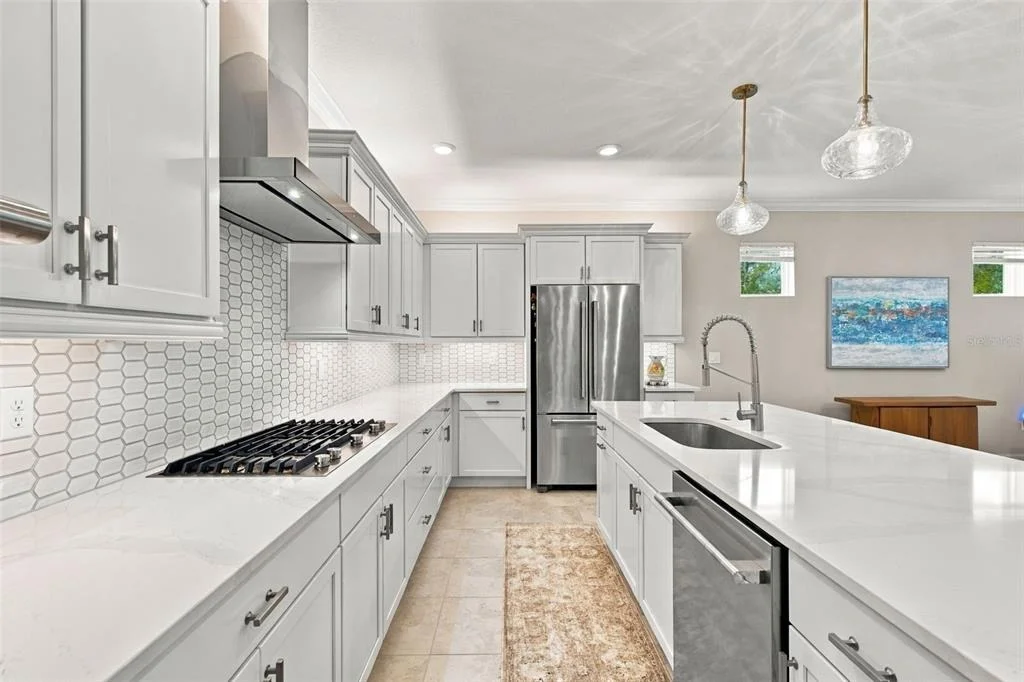 Photo of 4582 NW 57TH AVENUE