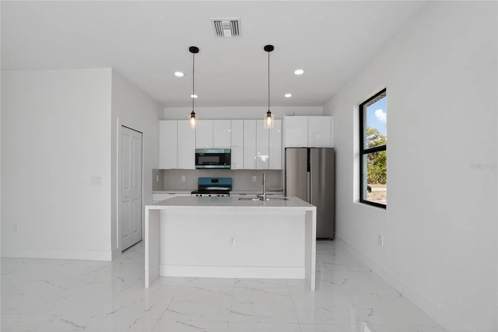 Photo of 336 SUNSET ROAD