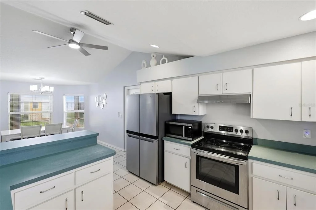 Photo of 9910 GULFSTREAM BOULEVARD