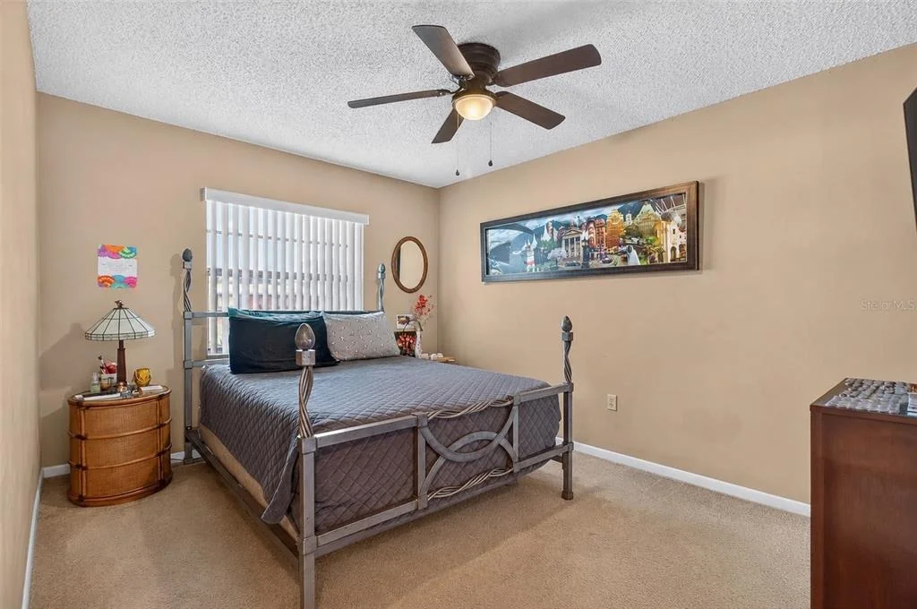 Photo of 2221 COLONIAL DRIVE