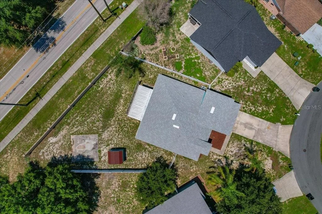 Photo of 372 LAKE DAISY CIR