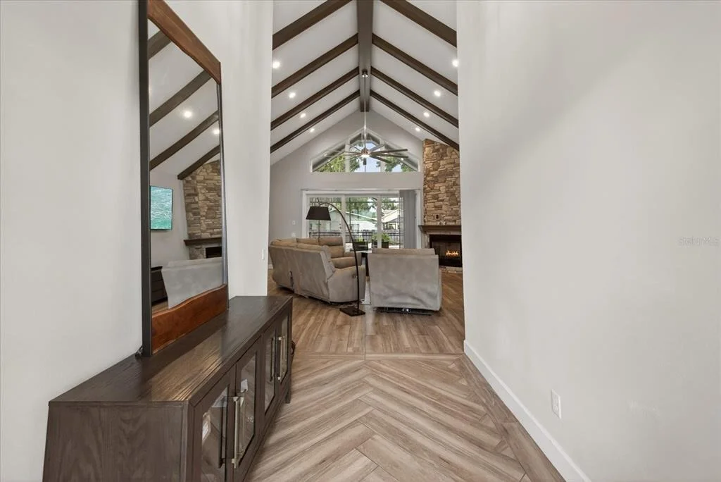 Photo of 1208 SUNSET LANE
