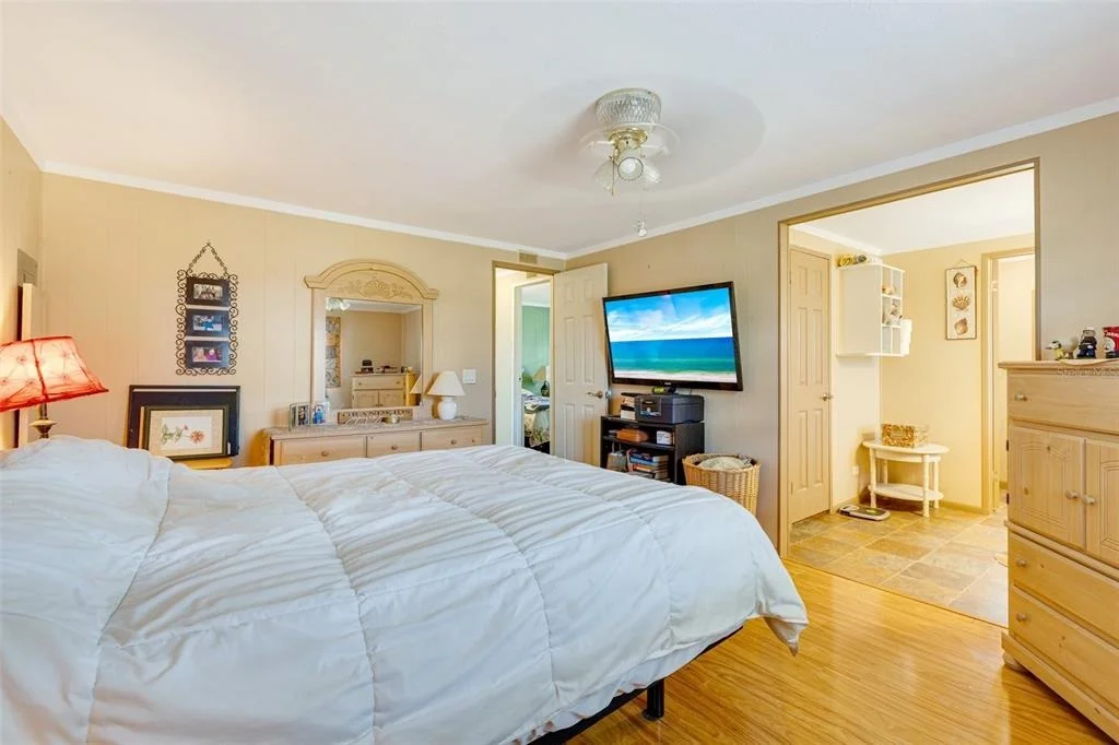 Photo of 412 VIVAR