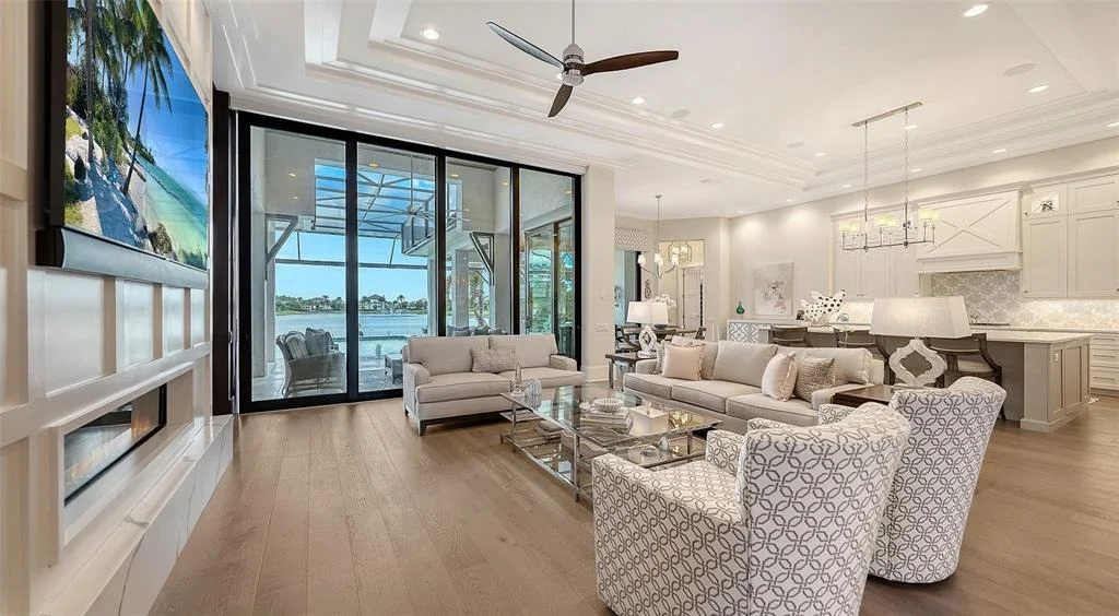 Photo of 8339 LUCERNE LOOP